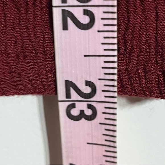 Hollister Women's Size Medium Cropped Peasant Top Maroon Bell Sleeve Lace Front - Picture 6 of 8